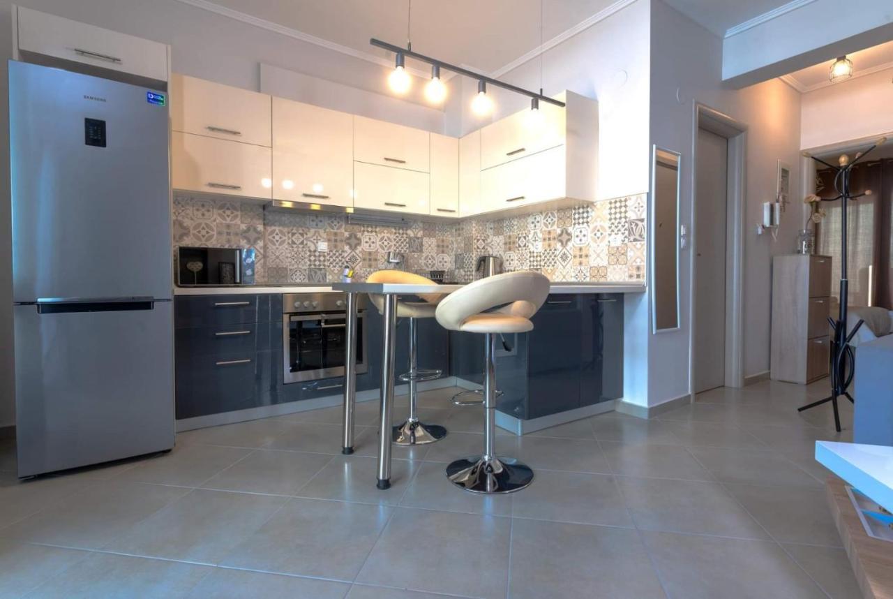 Beautiful & Modern Apartment In Salonicco Esterno foto