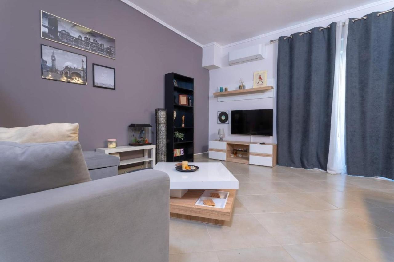 Beautiful & Modern Apartment In Salonicco Esterno foto